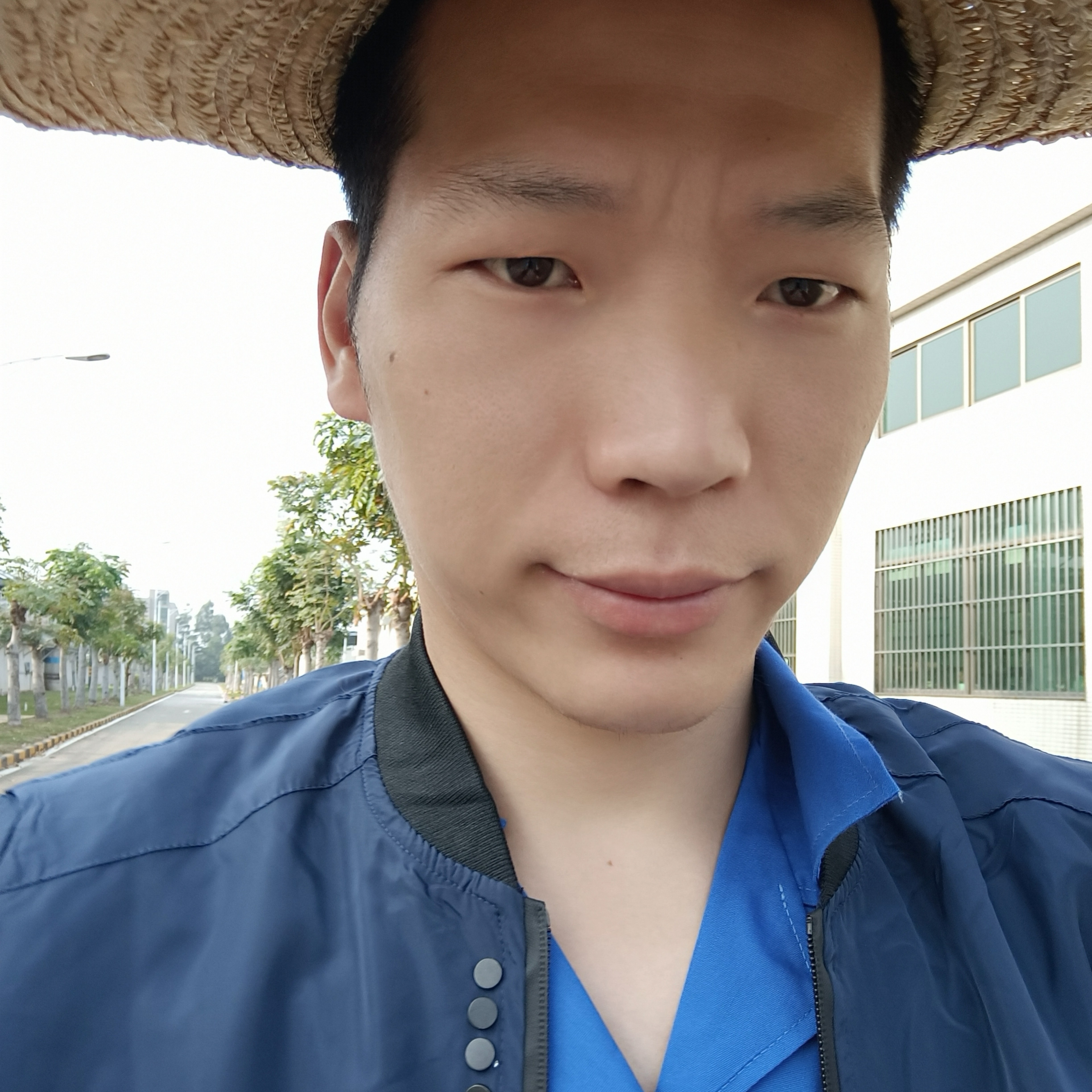 酒窝爱稳重的照片