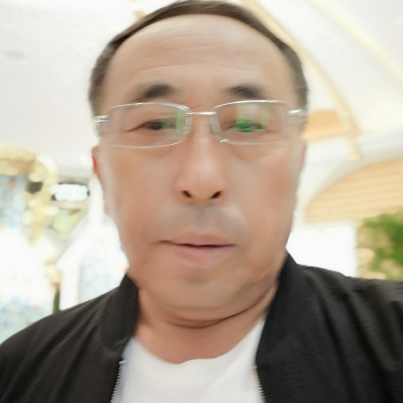 单身和魔镜的照片