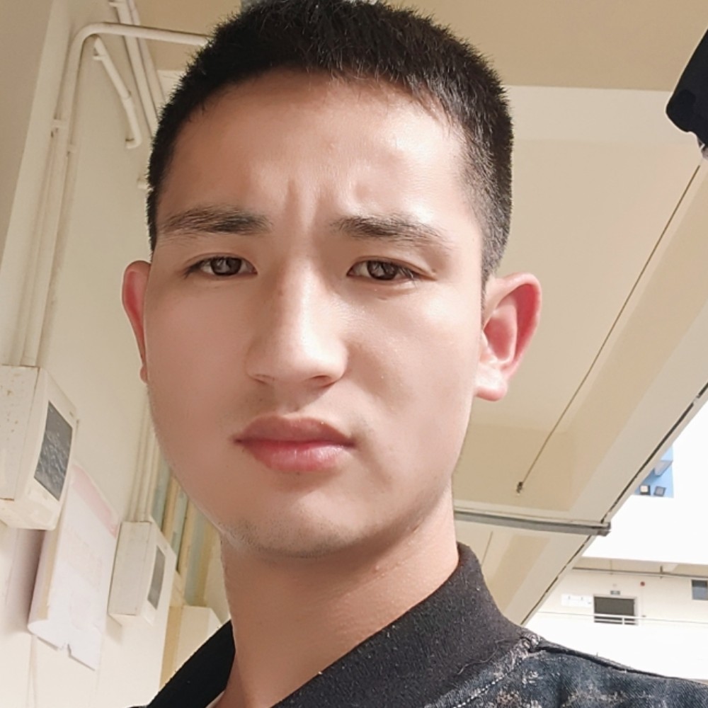 九余的照片