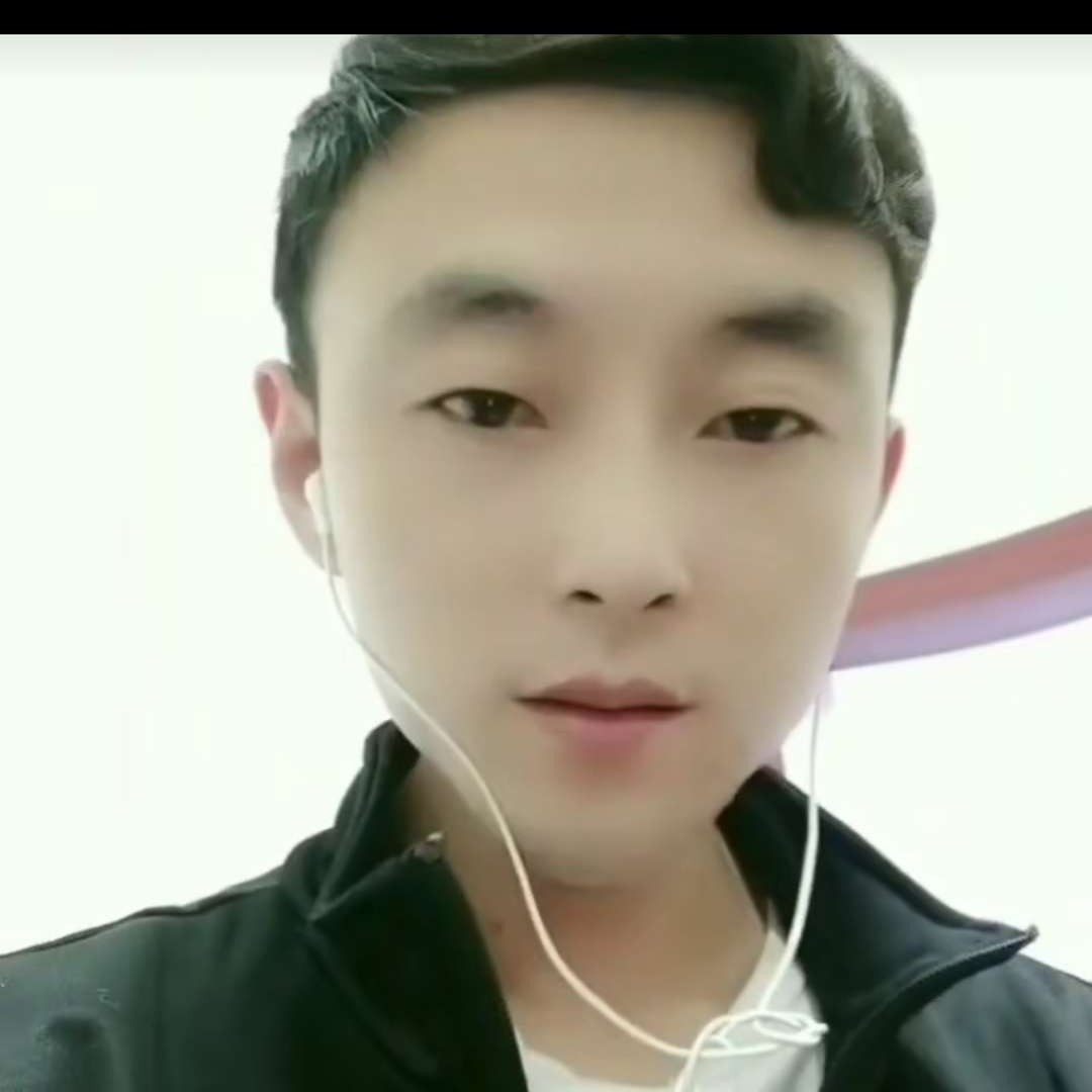 骑着小猪的照片