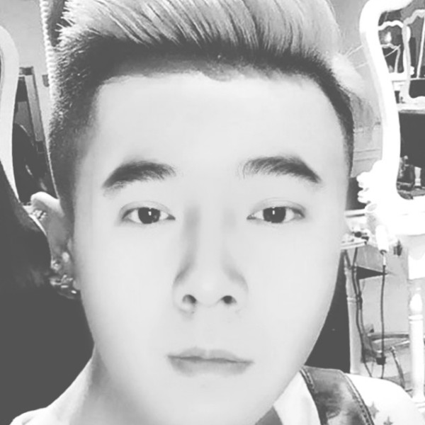 断翼孤鹰的照片