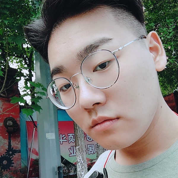 错落画板的照片