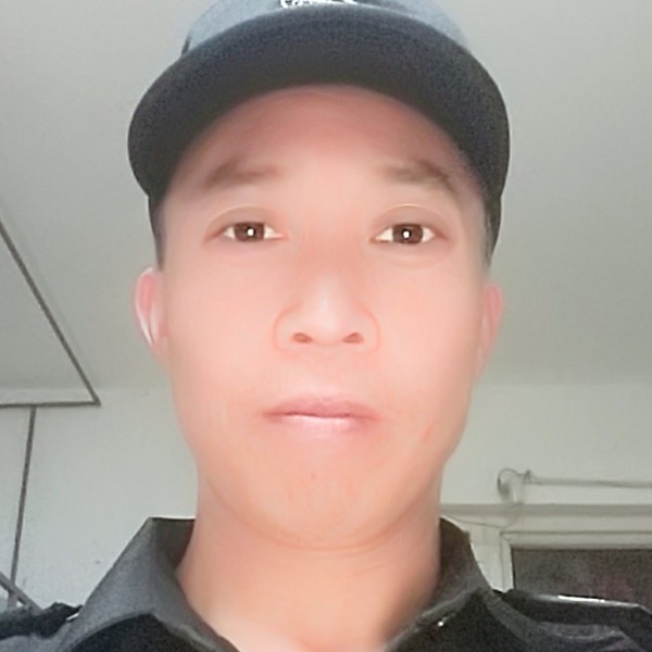 背后有若溪的照片