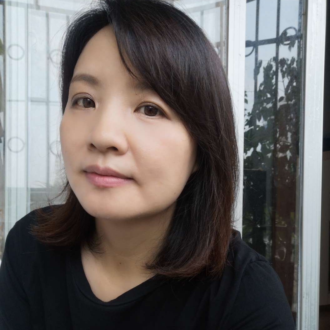 导师回眸灵巧的照片