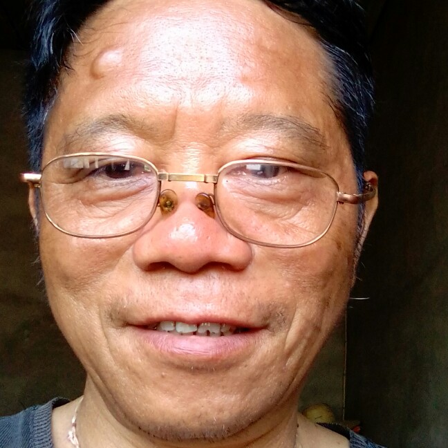 於堃礎的照片