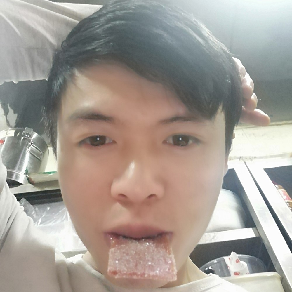捏花一笑忆往昔的照片