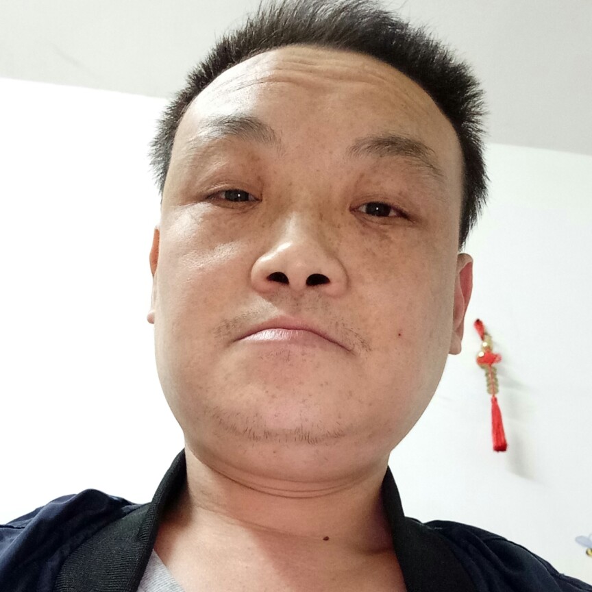 勤奋爱红牛的照片