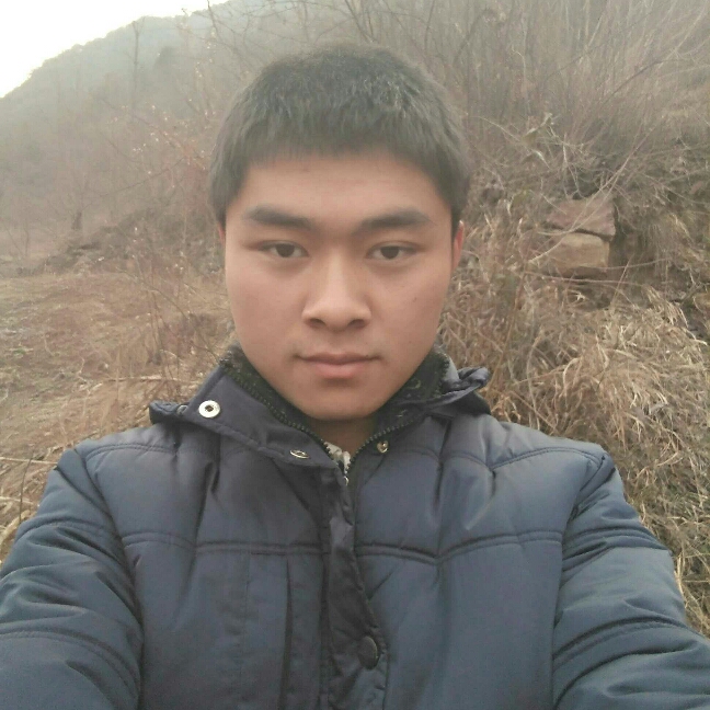 123阳光小男孩的照片