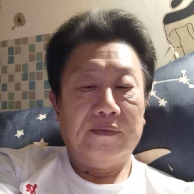 蜻蜓踢俊逸的照片