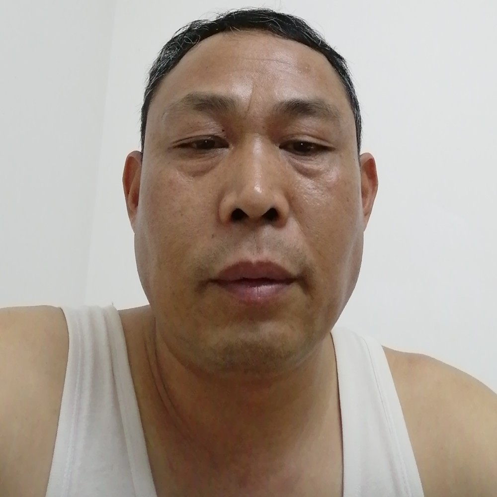 山沟沟里的野狼的照片
