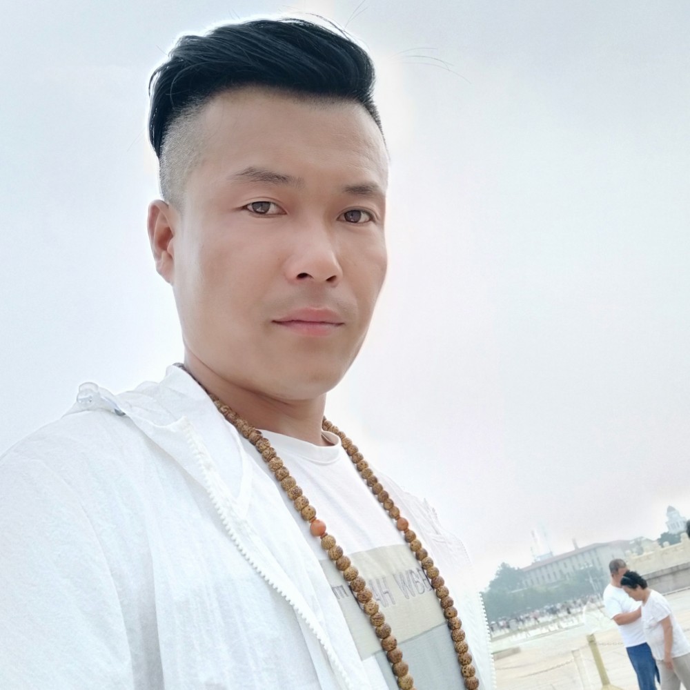 没事别叫我的照片