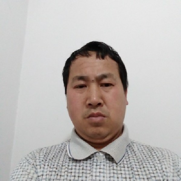 乡下高铁站的照片
