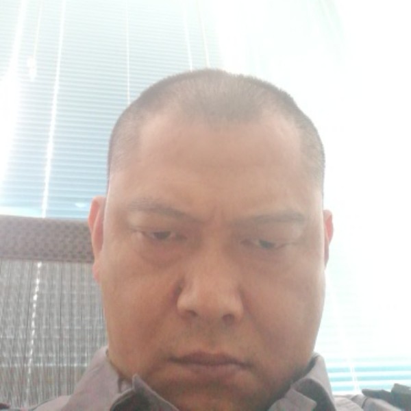 受伤蹁跹果汁的照片