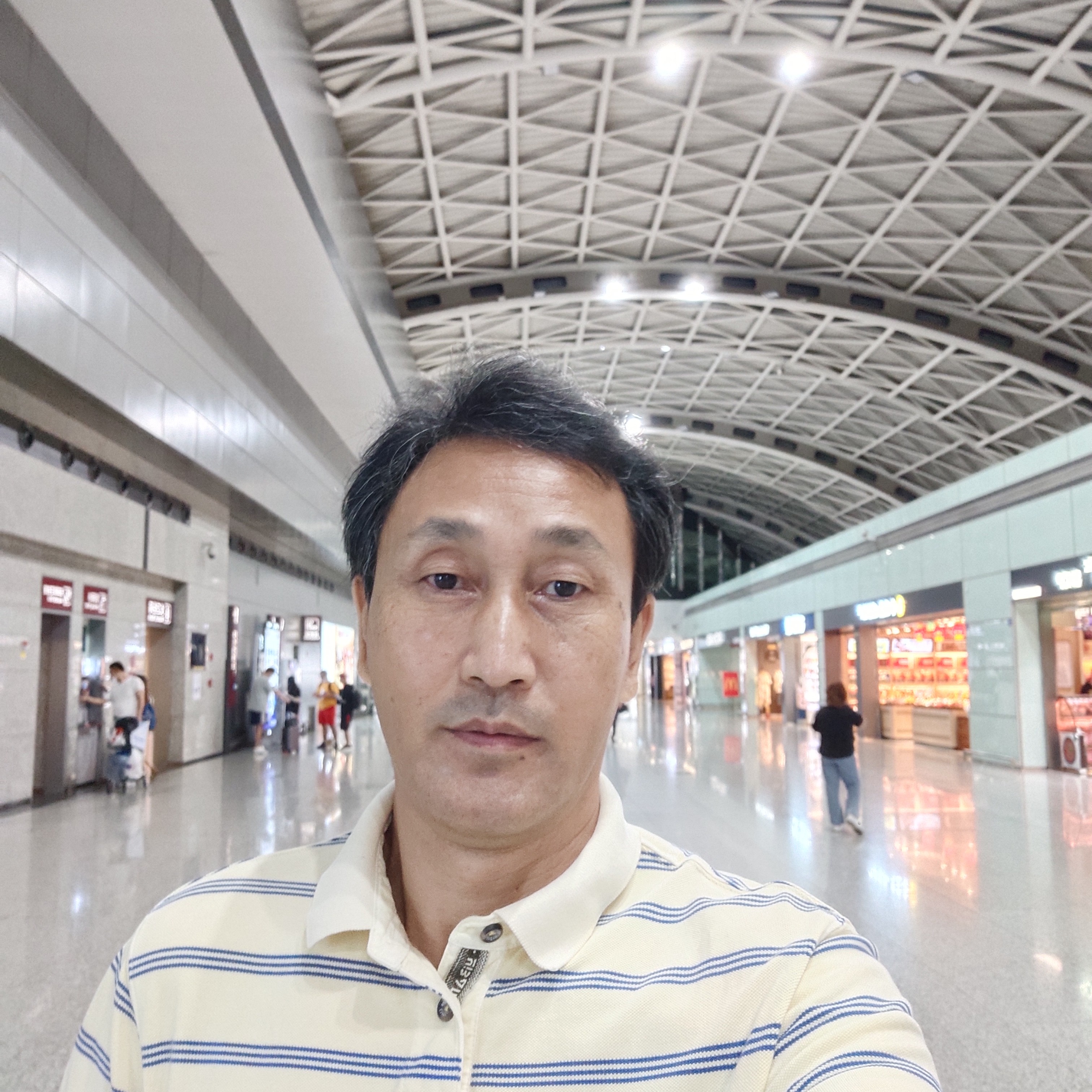 崔摩西1的照片