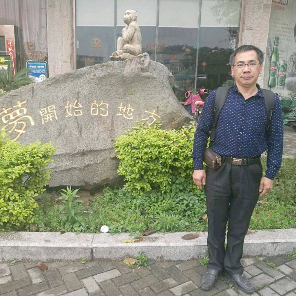 恋家的男孩的照片