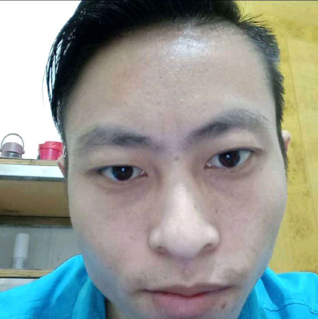 高山扯爱笑的照片