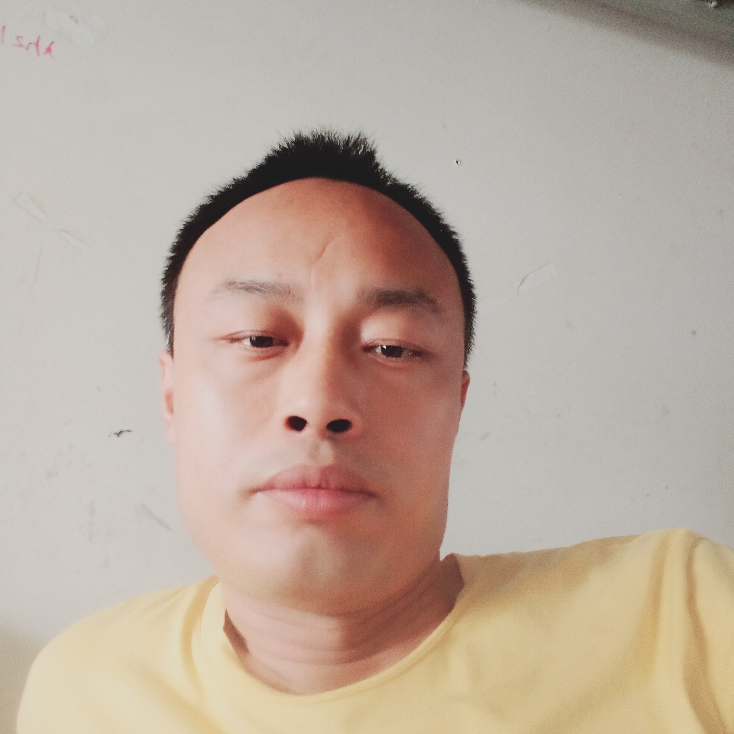 精明相许御姐的照片