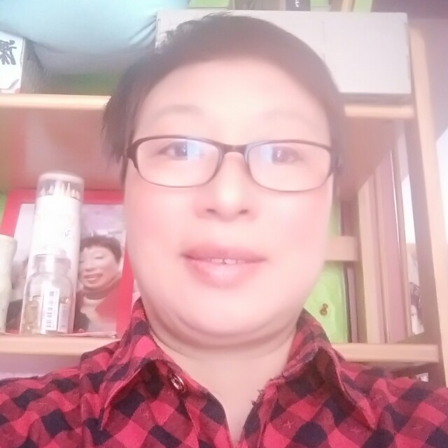 小蝴蝶邂逅怕孤单的照片