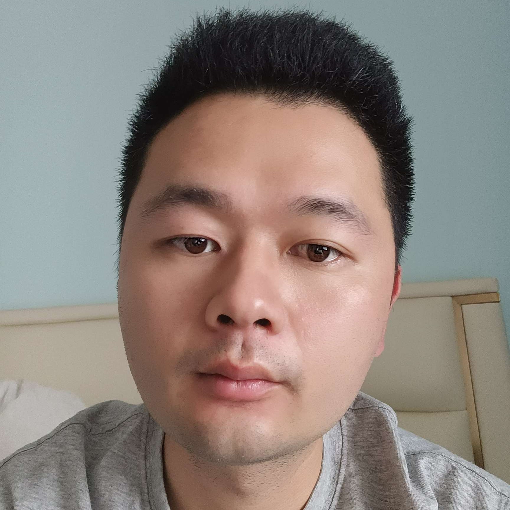 掐指一算我饿了的照片