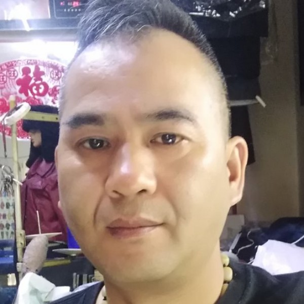 娇气浮波的照片