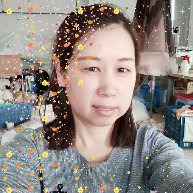 余--芳的照片