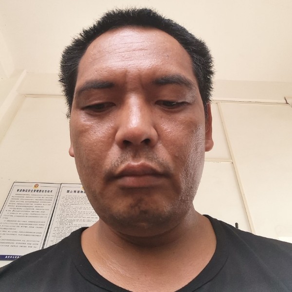 三人为众的照片