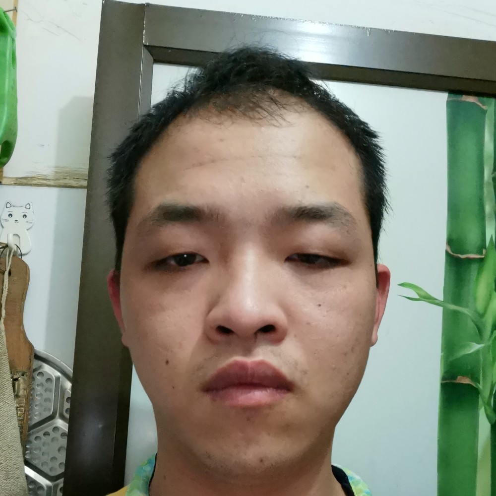 完美深拥初妆的照片