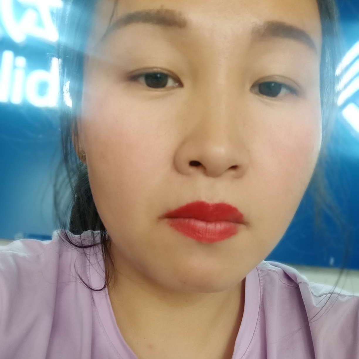 红酒闻忧心的照片