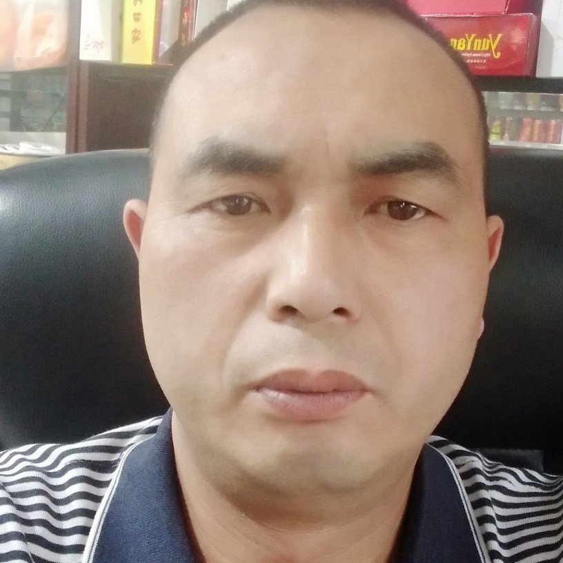 黑裤爱合适的照片