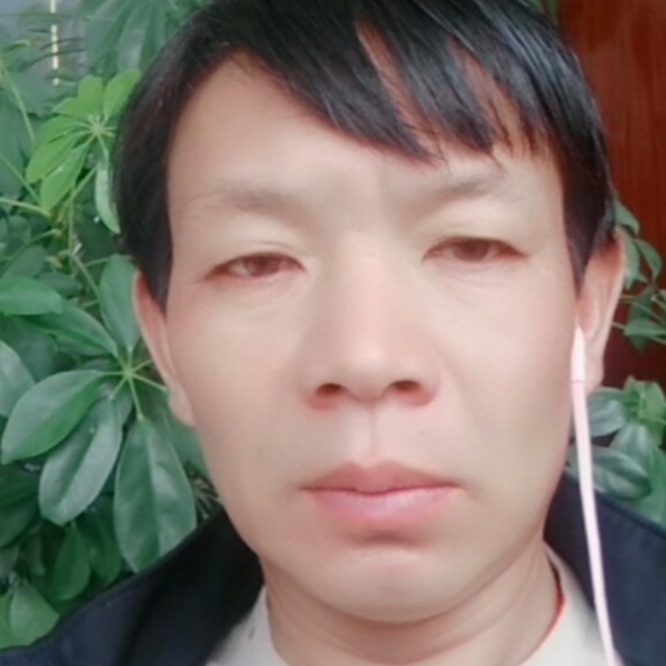 百褶裙倾心机智的照片