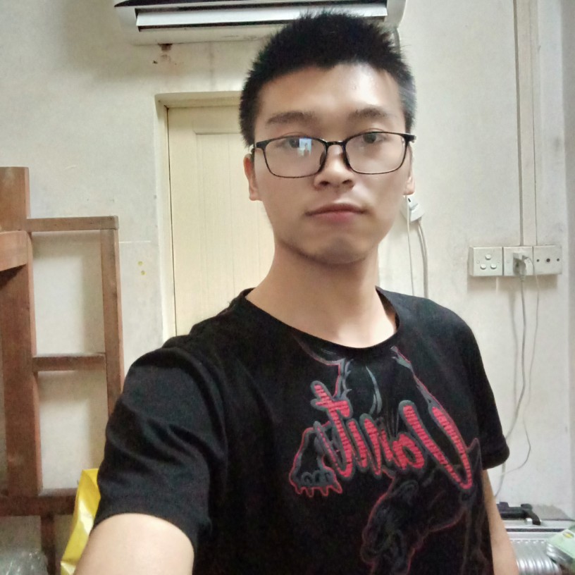 展翅的水的照片