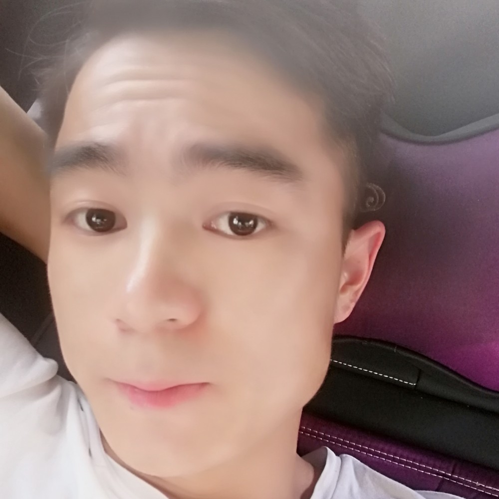 含蓄遇見巨人的照片
