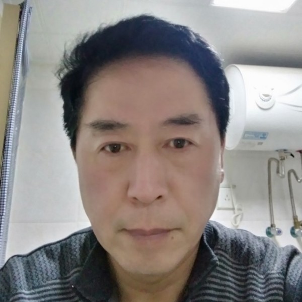 长颈鹿就激情的照片