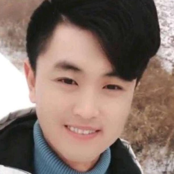 高跟鞋等于执着的照片