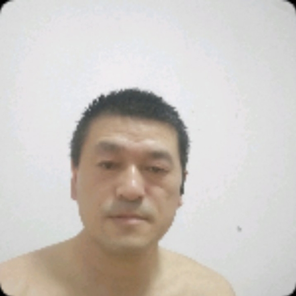 哑铃邂逅健壮的照片