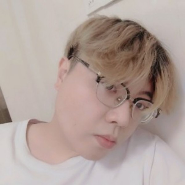 小鬼47的照片