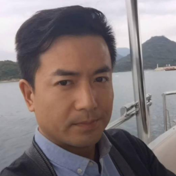 邂逅的单身的照片