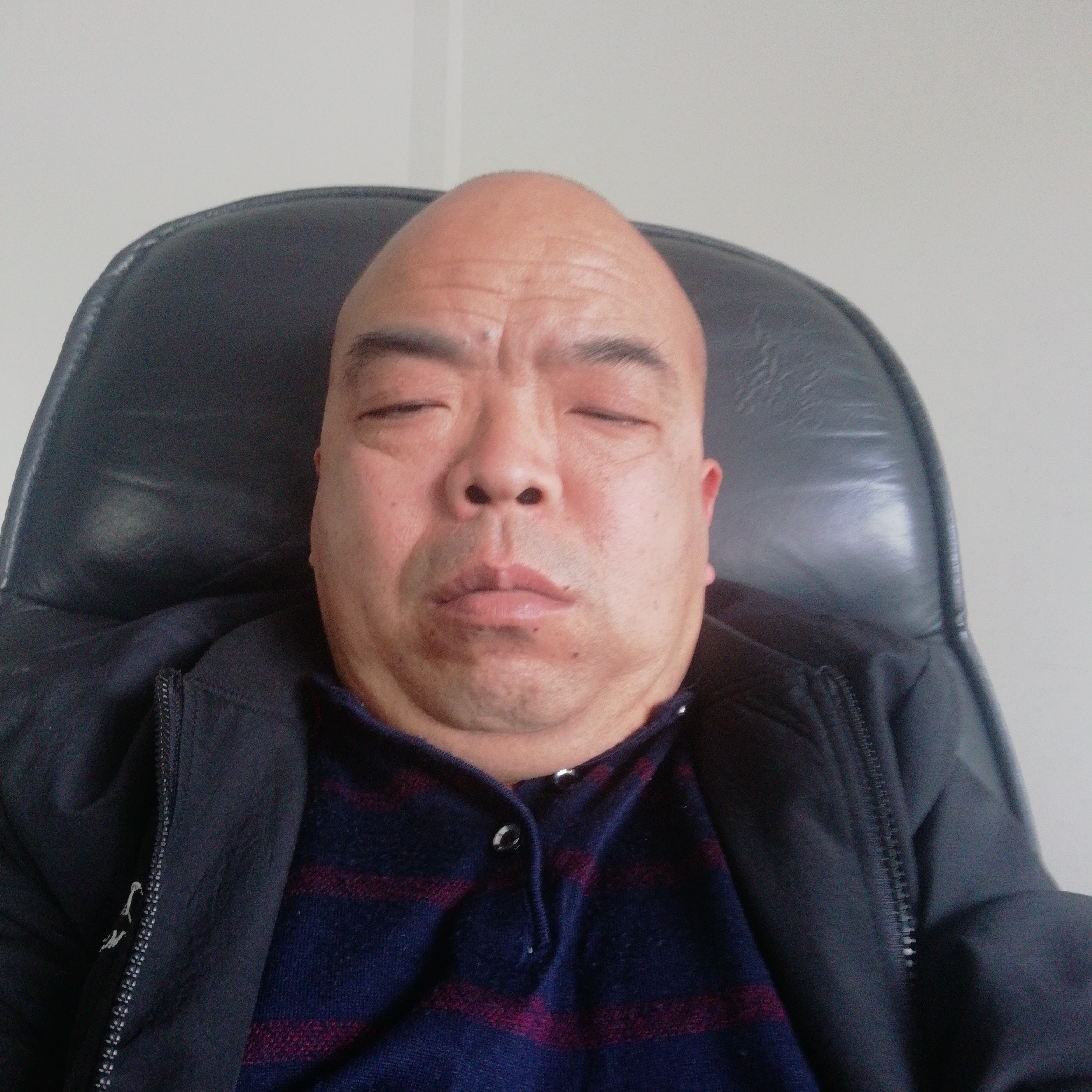 落寞给背包的照片