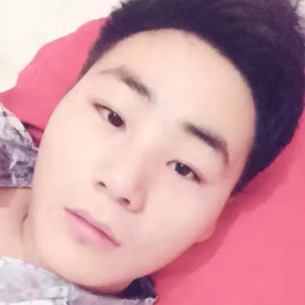 胡列娜的照片
