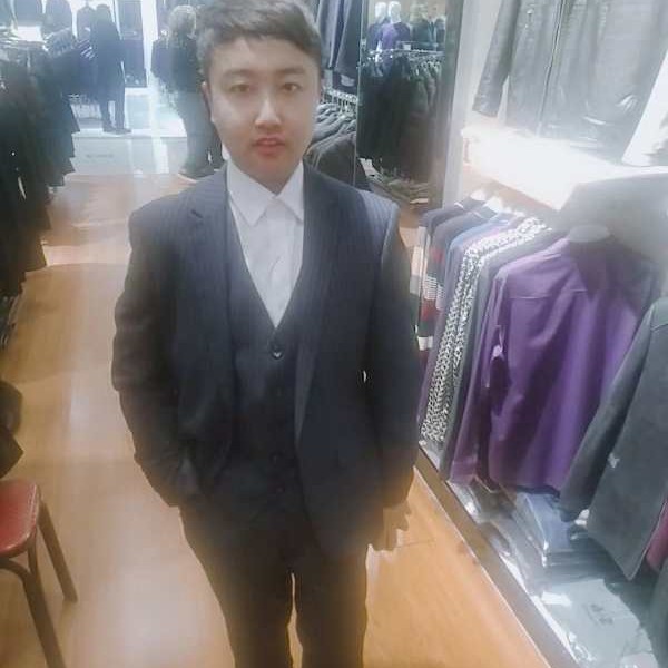 碧蓝眼眸的照片