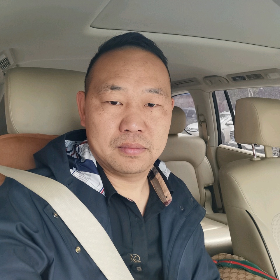 踏实和耳机的照片