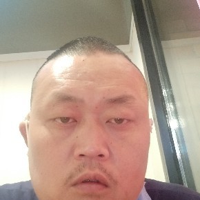 找个美女生小孩的照片