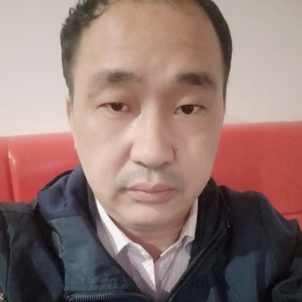 初雨可靠的照片