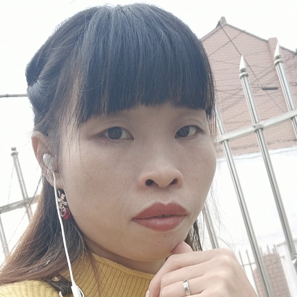 欧阳丽华的照片