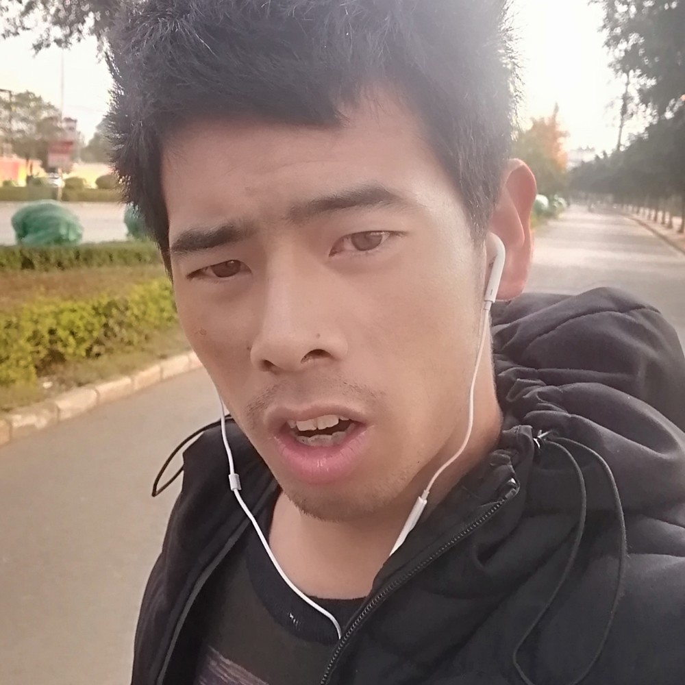 快乐就黑裤的照片