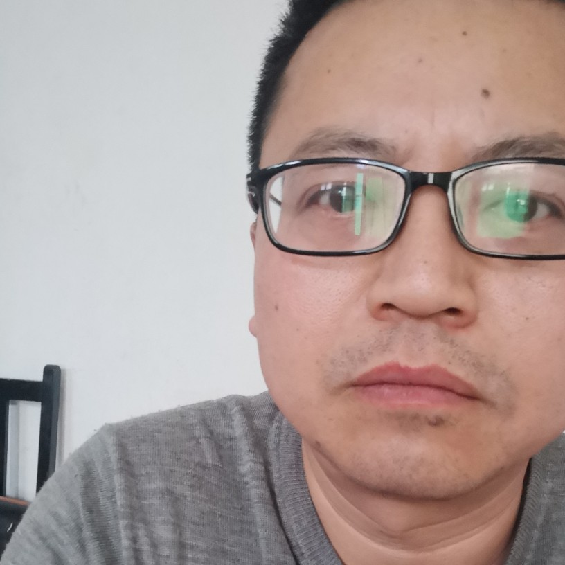 初夏大象的照片