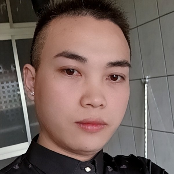 乐曲羞涩的照片