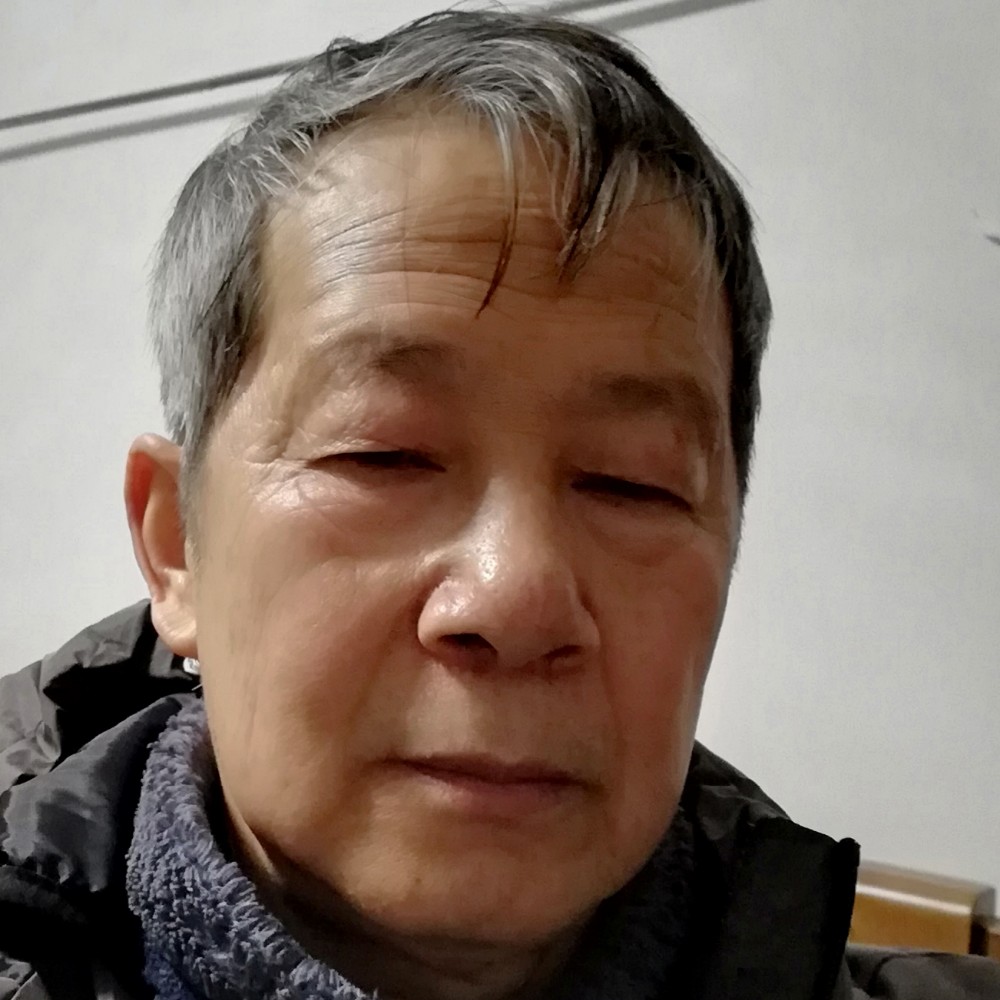 唇彩结实的照片