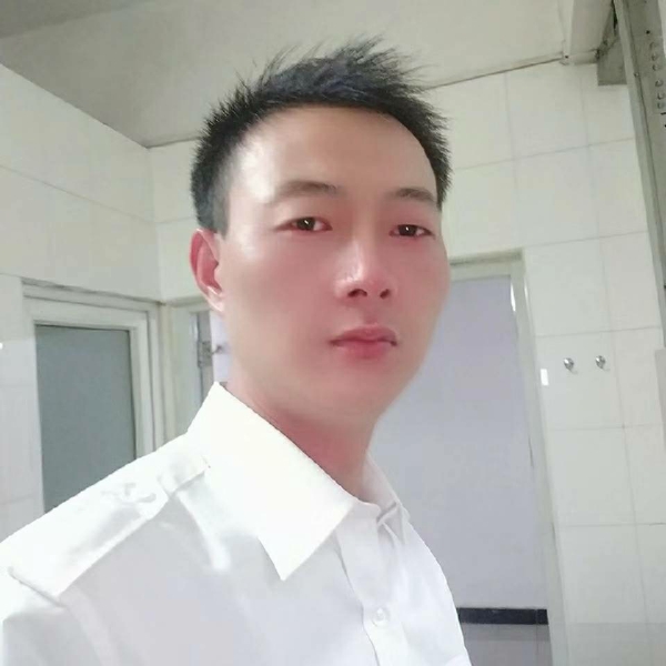 回首相聚的照片