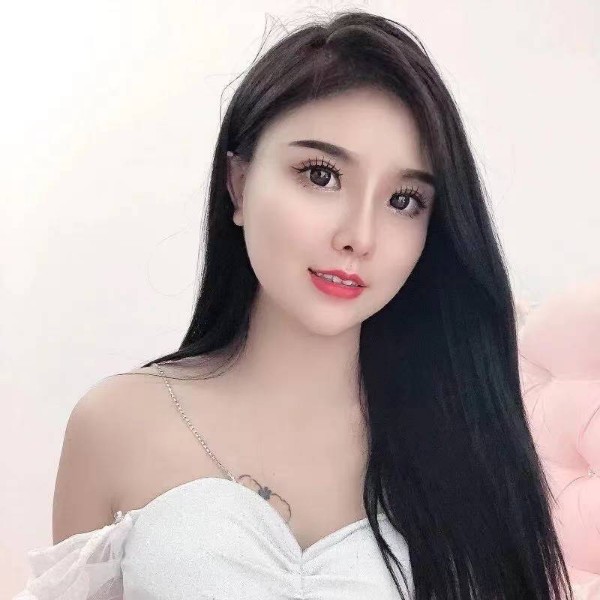 激昂打翅膀的照片